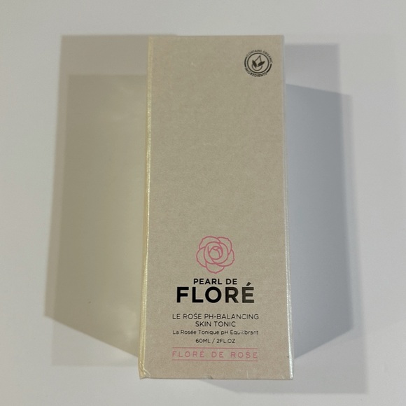 Le Rose pH-Balancing Skin Tonic - Picture 3 of 5